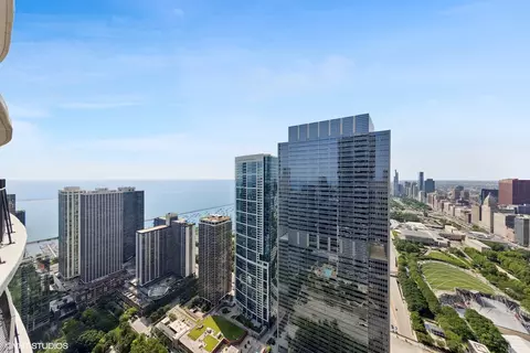 225 N Columbus Dr #6001, Chicago, IL 60601 photo 22