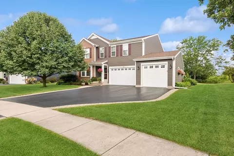 411 Hubbard Ln, Lake Villa, IL 60046
