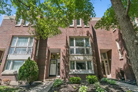 2717 S Michigan Ave, Chicago, IL 60616