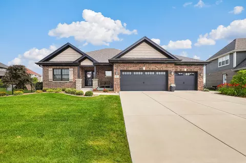 1915 Santo Dr, New Lenox, IL 60451