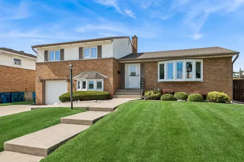 903 Norwood St, Melrose Park, IL 60160