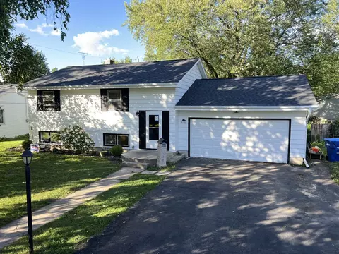 1716 Prather Ln, Dekalb, IL 60115