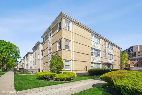 8610 W Summerdale Ave #3N, Chicago, IL 60656