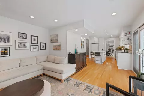 Other - 934 Wayne Ave, Deerfield, IL 60015 photo 4 of 8