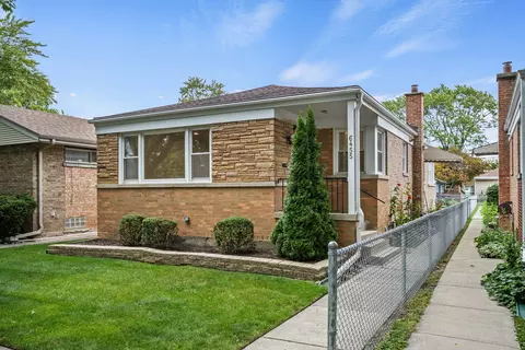 6455 N Albany Ave, Chicago, IL 60645