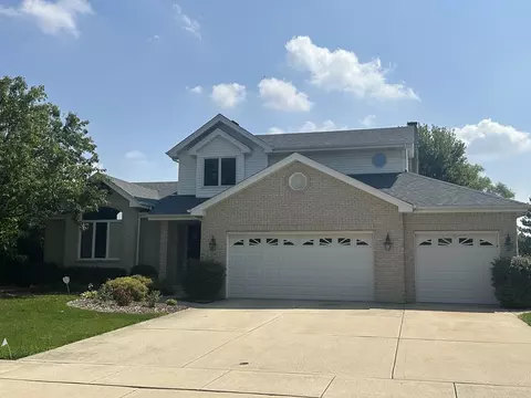 790 Eastwind Dr, New Lenox, IL 60451