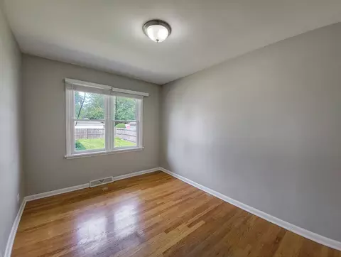 18034 Lorenz Ave, Lansing, IL 60438 photo 10