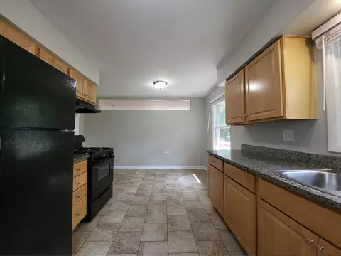 18034 Lorenz Ave, Lansing, IL 60438 photo 6