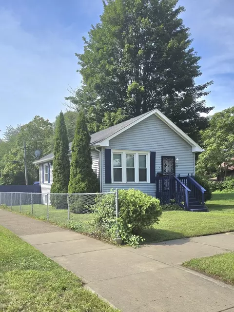 Exterior - Undisclosed, Chicago, IL 60643 photo 3 of 6