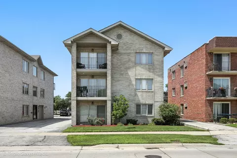 10620 Central Ave #2B, Chicago Ridge, IL 60415