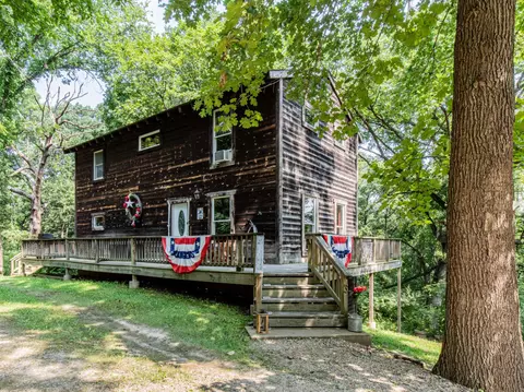 3 Poplar Ct, Putnam, IL 61560