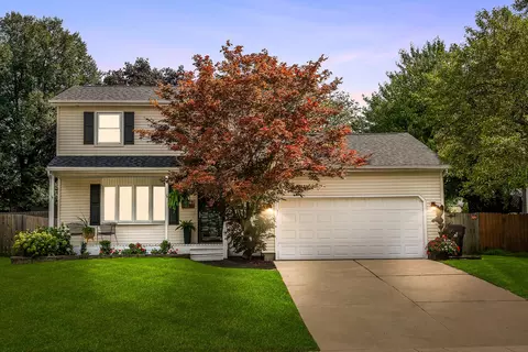 Exterior - 1423 Chadwick Dr, Normal, IL 61761 photo 2 of 12