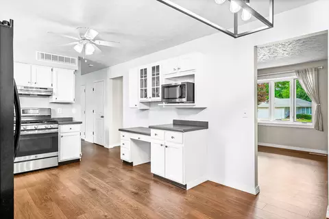 Kitchen - 1423 Chadwick Dr, Normal, IL 61761 photo 1 of 6