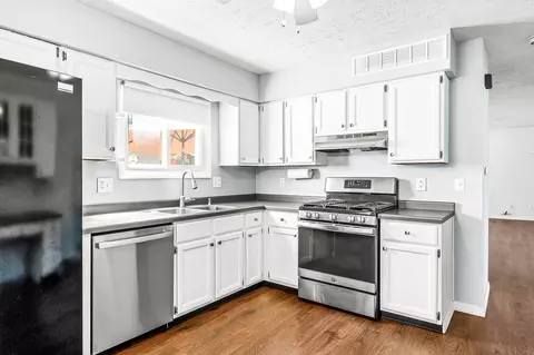 Kitchen - 1423 Chadwick Dr, Normal, IL 61761 photo 2 of 6