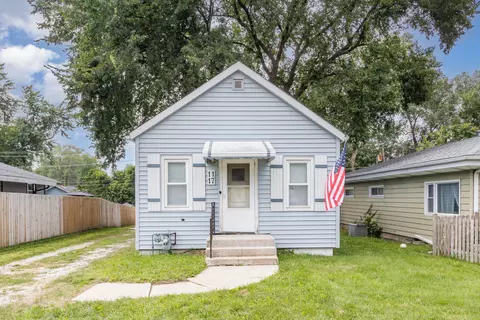 1117 Pleasant Pl, Aurora, IL 60505
