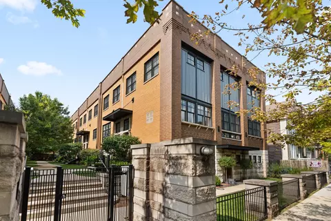 2066 N Stave St #7, Chicago, IL 60647
