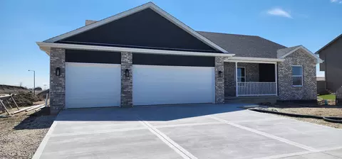 533 Carriage Ct, Dwight, IL 60420
