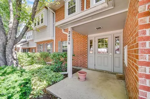 2426 Raleigh Ct #7, Schaumburg, IL 60193