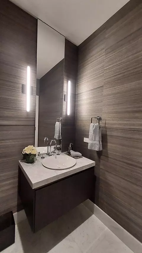 Bath - 363 E Wacker Dr #1708, Chicago, IL 60601 photo 1 of 3