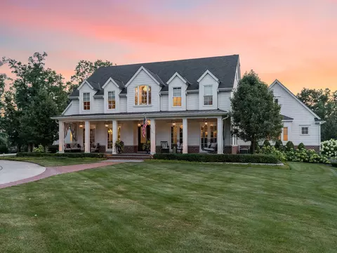 1227 Olesen Dr, Naperville, IL 60540