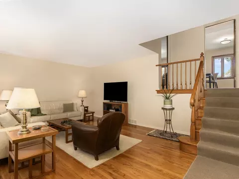 9237 Forestview Rd, Evanston, IL 60203 photo 5