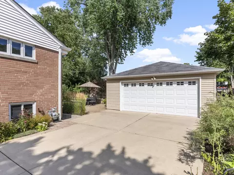 9237 Forestview Rd, Evanston, IL 60203 photo 27