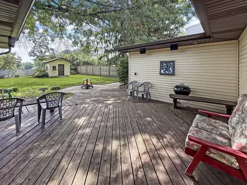 Exterior - 697 Bradmar Dr, Freeport, IL 61032 photo 5 of 5
