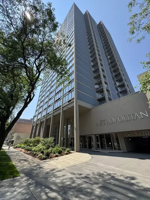 5320 N Sheridan Rd #1301, Chicago, IL 60640