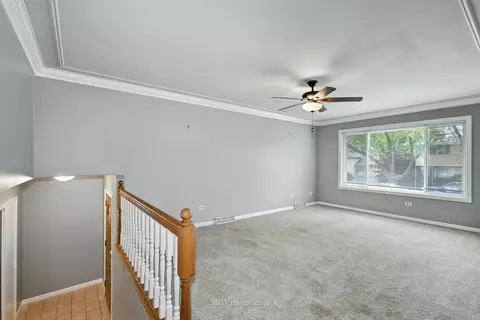Living - 4336 Scott St, Oak Forest, IL 60452 photo 2 of 3