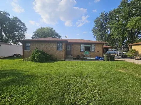 33 W108 Old Stearns Rd, Elgin, IL 60120