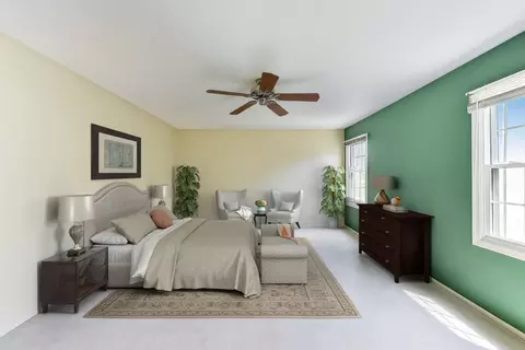 Bedroom - 1022 Oakview Dr, Wheaton, IL 60187 photo 1 of 3