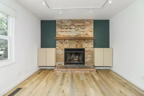 Living - 2324 Modaff Rd, Naperville, IL 60565 photo 6 of 7