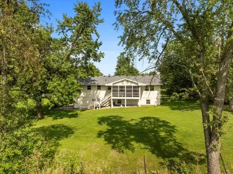 Exterior - 13310 Tango Rd, Bloomington, IL 61705 photo 4 of 5