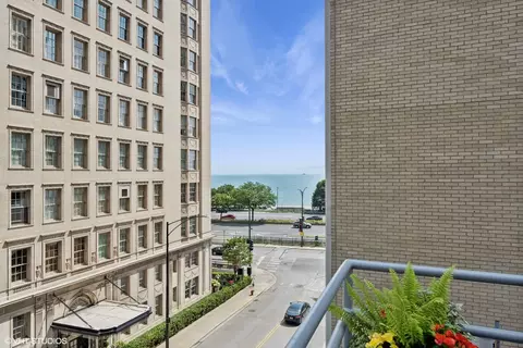 View/Area - 77 E Division St #3, Chicago, IL 60610 photo 2 of 2