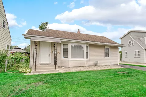10 E Belle Dr, Northlake, IL 60164