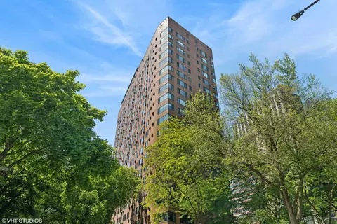 3100 N Lake Shore Dr #611, Chicago, IL 60657