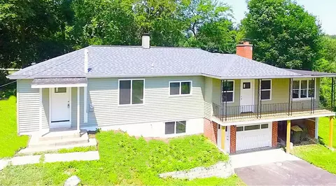 11 Vale Rd, West Chicago, IL 60185