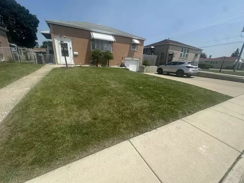 4633 Rose St, Schiller Park, IL 60176