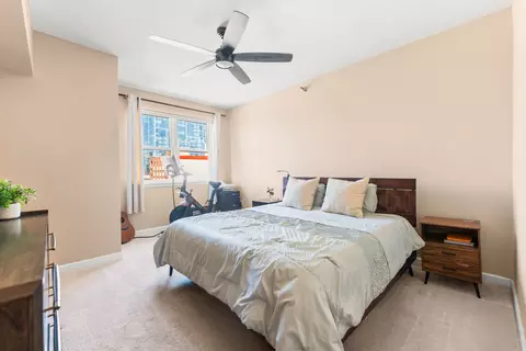 Bedroom - 5 E 14th Pl #605, Chicago, IL 60605 photo 1 of 2
