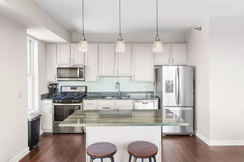 Kitchen - 5 E 14th Pl #605, Chicago, IL 60605 photo 2 of 3