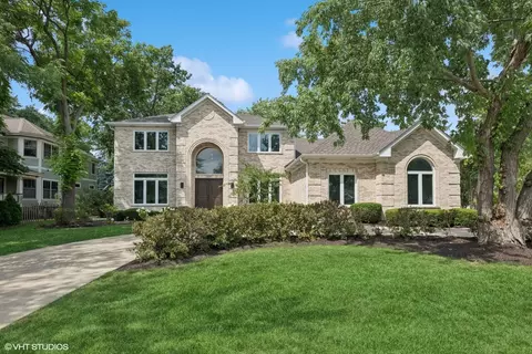 424 E Thomas St, Arlington Heights, IL 60004