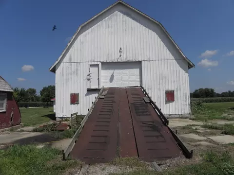 4060 S Old Mazon Rd, Mazon, IL 60444 photo 6