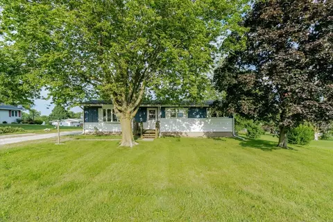 25203 N 2175 East Rd, Lexington, IL 61753
