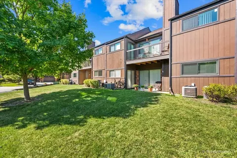 1407 Creekside Ct #B, Elgin, IL 60123 photo 28
