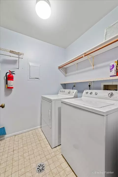 1407 Creekside Ct #B, Elgin, IL 60123 photo 15