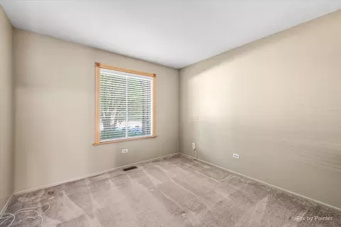 1407 Creekside Ct #B, Elgin, IL 60123 photo 16