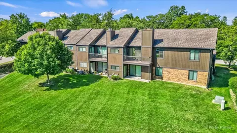 1407 Creekside Ct #B, Elgin, IL 60123 photo 34