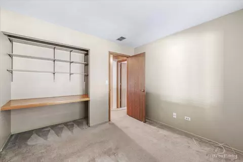 1407 Creekside Ct #B, Elgin, IL 60123 photo 17