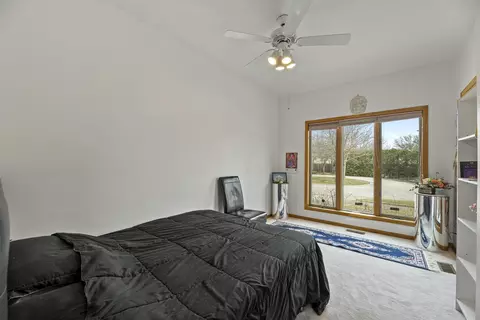 Bedroom - 2410 Halina Dr, Glenview, IL 60026 photo 1 of 7