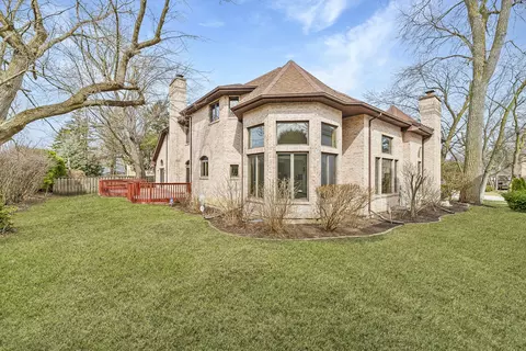 Exterior - 2410 Halina Dr, Glenview, IL 60026 photo 3 of 9